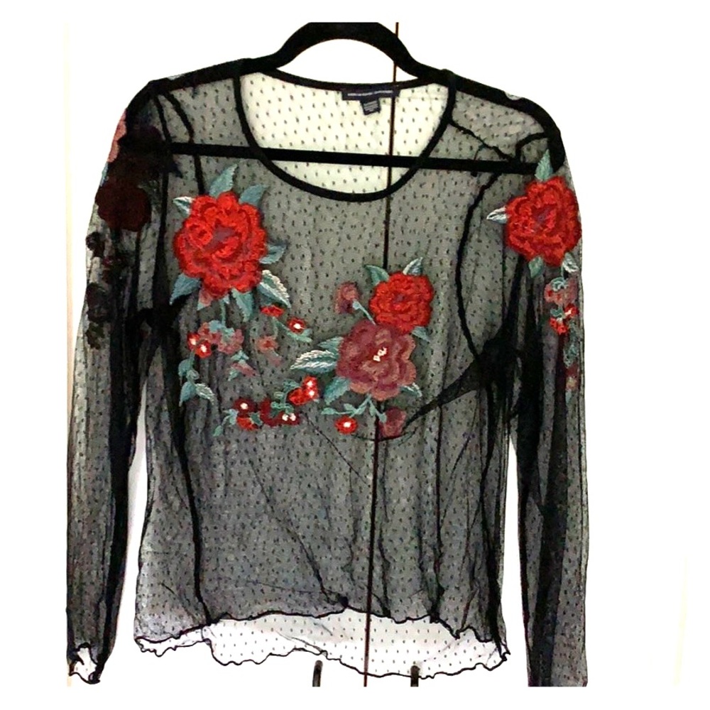 Beautiful lace overlay top, adorned w/ red flowers